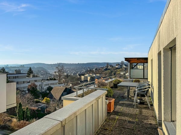 Exklusive 1.5-Zimmer-Attika-Terrassenwohnung mit Blick auf den Munot und Rhein 5