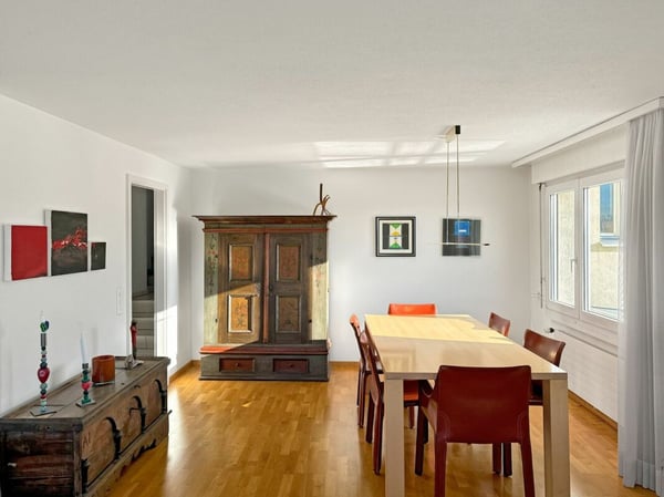 Exklusive Wohnqualität auf zwei Etagen - mit Munotblick 8