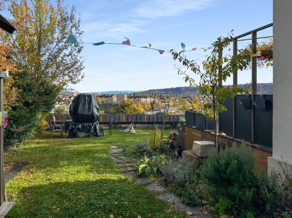 Familienfreundliches Reiheneckhaus mit Garten und Aussicht in Schaffhausen 11