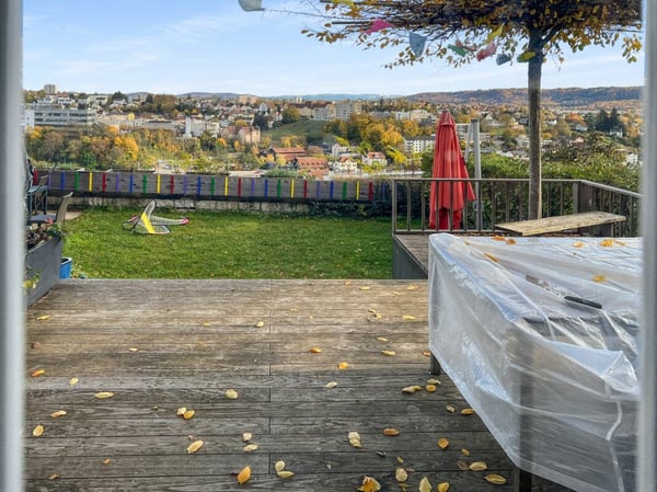 Familienfreundliches Reiheneckhaus mit Garten und Aussicht in Schaffhausen 10