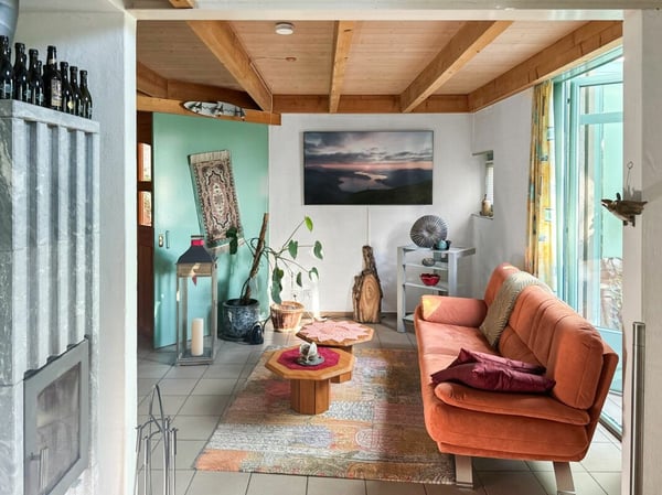 Freihstehendes Einfamilienhaus an sonniger Südhanglage mit naturnahem Garten 3