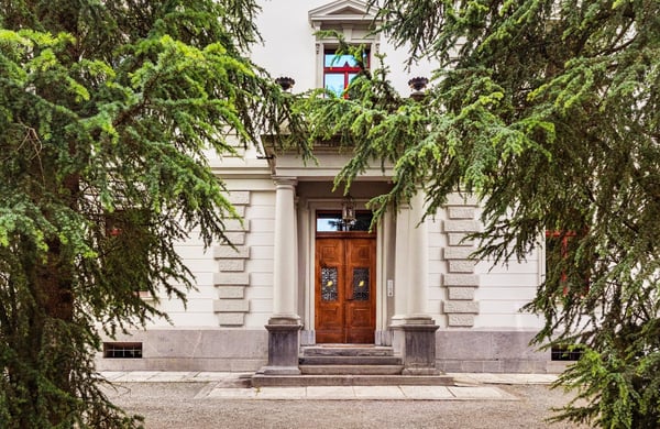 Historische Villa mit vielseitigen Nutzungsmöglichkeiten 1