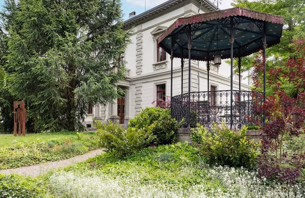 Historische Villa mit vielseitigen Nutzungsmöglichkeiten 2