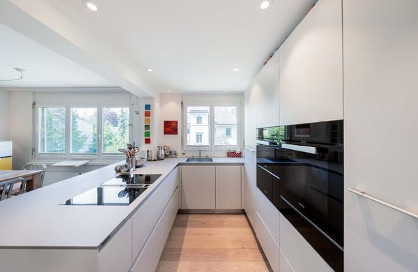 Charmante 4.5-Zimmer-Wohnung mit Seeblick in Zollikon 3
