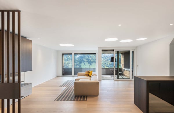 Luxuriöse 3.5-Zimmer-Maisonettewohnung an bester Hanglage 1