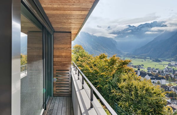 Luxuriöse 3.5-Zimmer-Maisonettewohnung an bester Hanglage 4