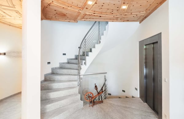 Exklusive Luxusvilla im Oberengadin – Zweitwohnsitz mit Spa, Tiefgarage & Weitblick 3