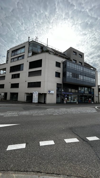 Büroräumlichkeit an zentraler Lage 1