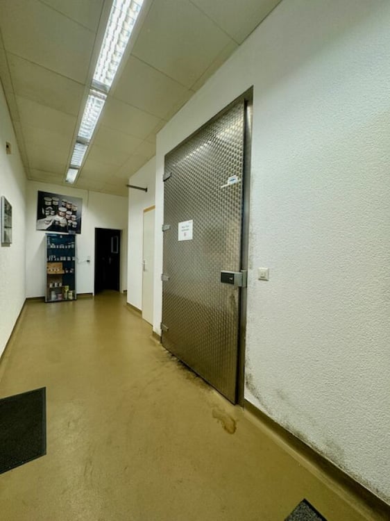 Gewerberäume an guter Lage 11