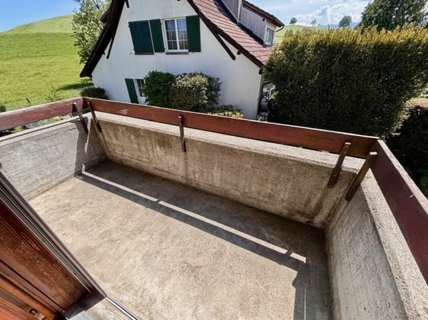 Panoramasicht über die berühmten Moränenhügeln der Eiszeit 18