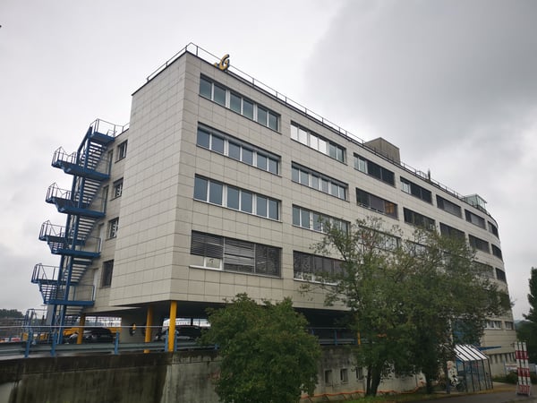 Büro mit Kurs und klarer Sicht - hier fliegt dein Business nicht in die Pflicht! 2