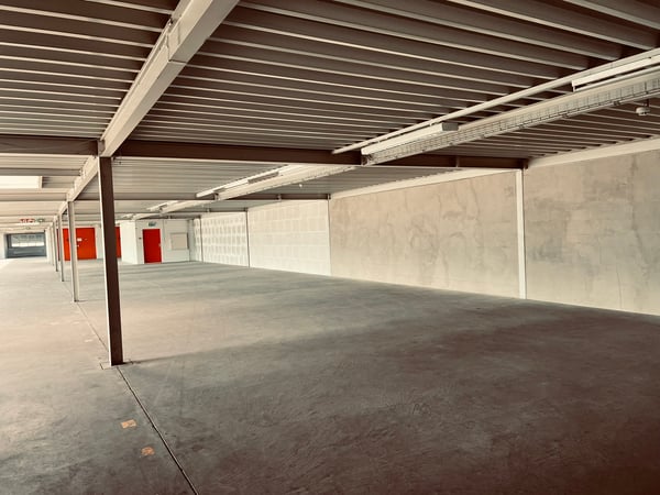 Lager mit Aussicht - für Chefs mit Weitblick und Durchsicht! 3