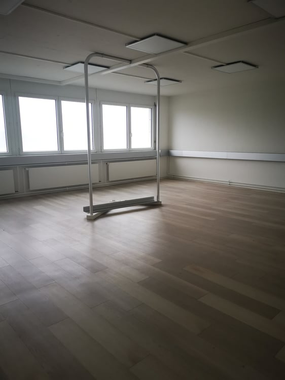 Büro mit Kurs und klarer Sicht - hier fliegt dein Business nicht in die Pflicht! 8