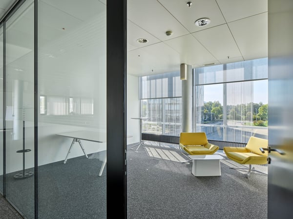 Mehr Fläche, mehr Sicht - mitten im SCB-Licht! 5