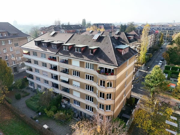 Exklusive Dachgeschosswohnung mit 112 m² im Breitenrain 25