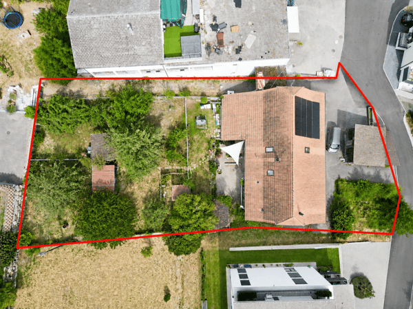 Mehrfamilienhaus mit Bauland an attraktiver Lage 3