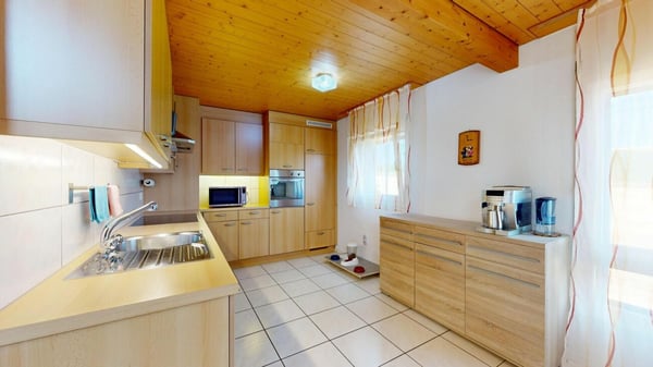 3,5 Zimmer, viel Licht und eine Galerie zum Verlieben 10