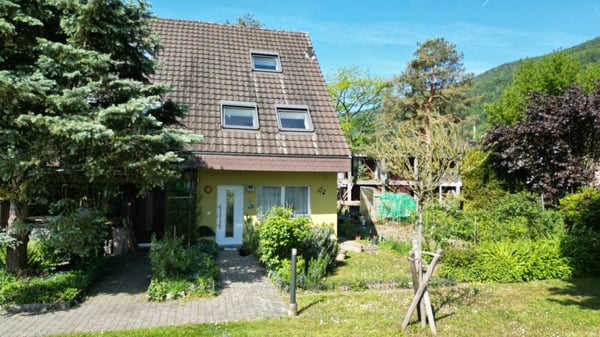 Wohnglück mit Garten und viel Charme - Reiheneckhaus in Pieterlen 21