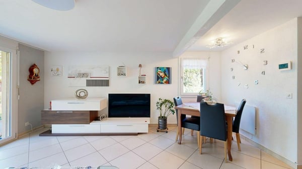 Wohnglück mit Garten und viel Charme - Reiheneckhaus in Pieterlen 7