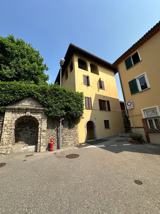 AFFITTASI – SEROCCA D’AGNO Prestigiosa casa di charme con giardino privato 1