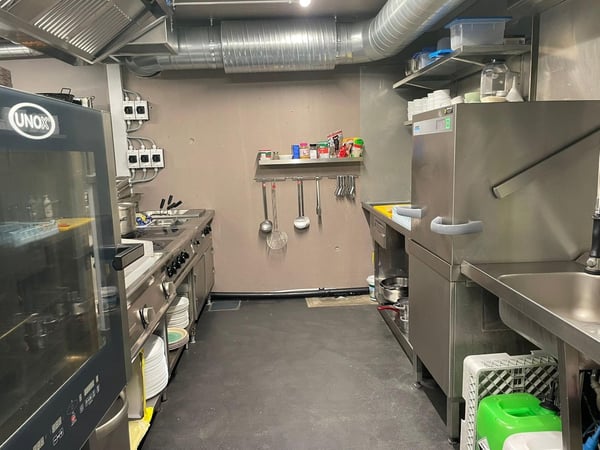 Attraktive Gewerbefläche mit Ausblick – Startklar für Ihre Vision! 12