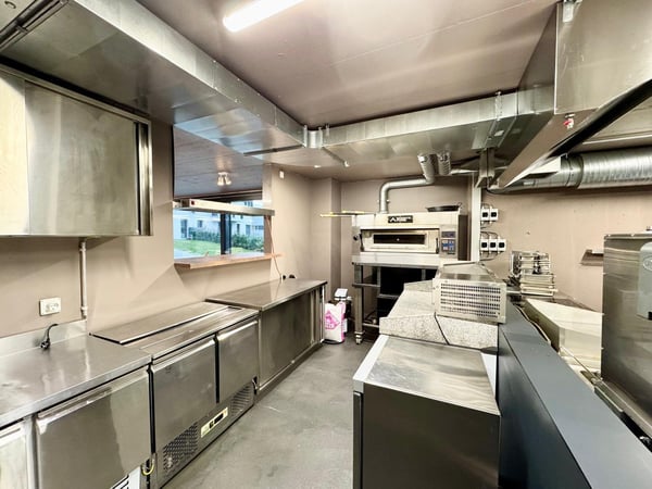 Attraktive Gewerbefläche mit Ausblick – Startklar für Ihre Vision! 11