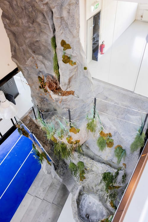 Ca. 6’150 m² Verkaufs-, Lager- und Büroflächen direkt an der Autobahn A4 20