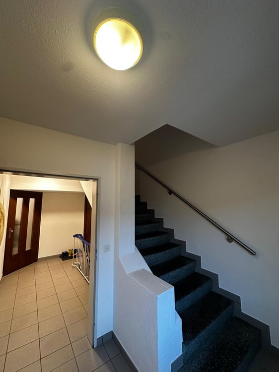 Moderne 1.5-Zimmer-Dachwohnung in ruhiger Lage von Boswil 8