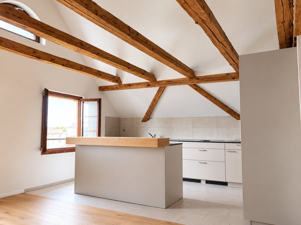 Charmante 4-Zimmer-Maisonette-Wohnung in Sins 4