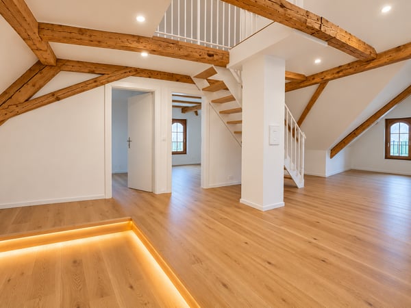 Charmante 3-Zimmer-Maisonette-Wohnung in Sins