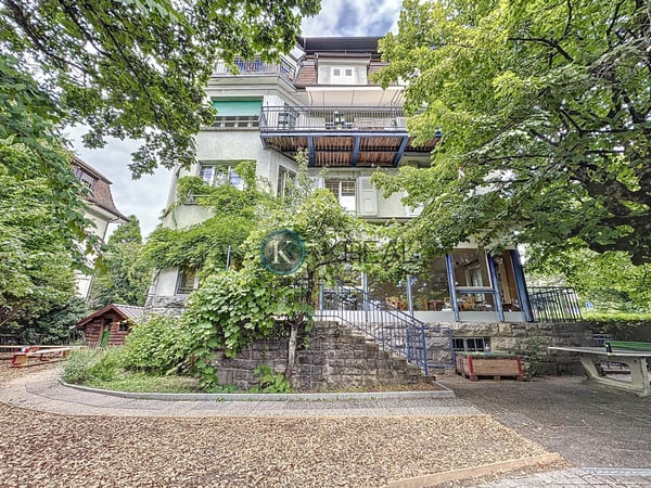 390 m² de charme et de potentiel avec jardin privatif à Lausanne 2