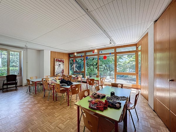 390 m² de charme et de potentiel avec jardin privatif à Lausanne 4