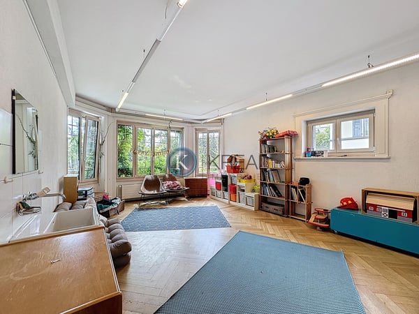 390 m² de charme et de potentiel avec jardin privatif à Lausanne 5