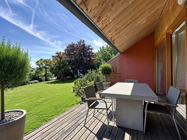 Charmante maison jumelée de 5.5 pièces avec jardin arboré et terrasse ensoleillée 11
