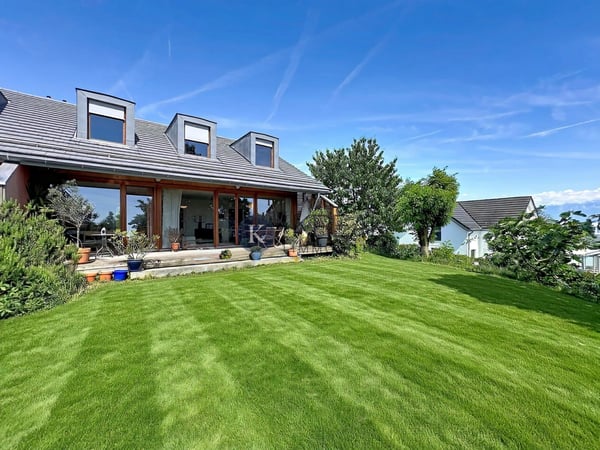 Charmante maison jumelée de 5.5 pièces avec jardin arboré et terrasse ensoleillée 13