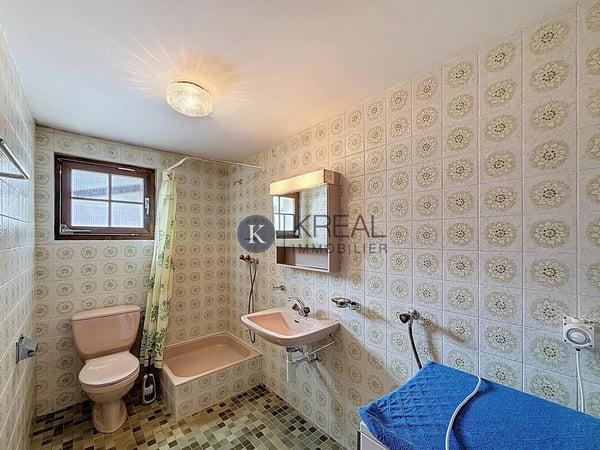 Chalet 5,5 pièces avec vue panoramique ? potentiel de rénovation 10