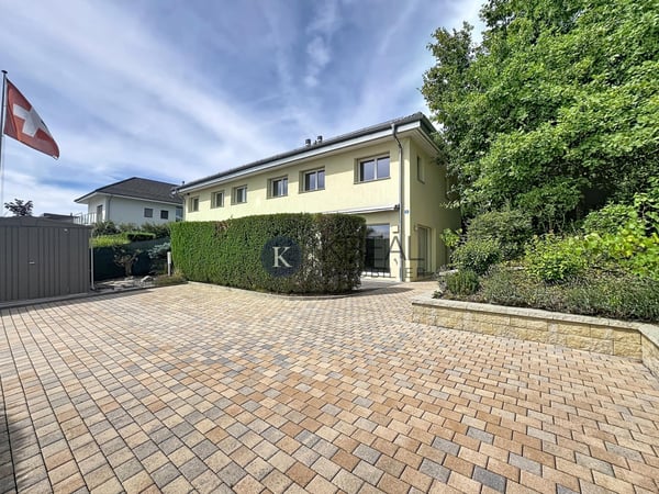 Villa moderne de 1.5 pièces, lumineuse et parfaitement entretenue 1