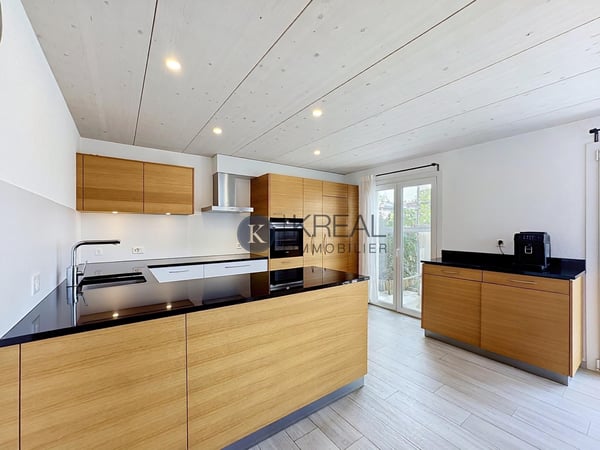 SUGNENS - Appartement en duplex de 3.5 pièces avec jardin de 70 m² 2