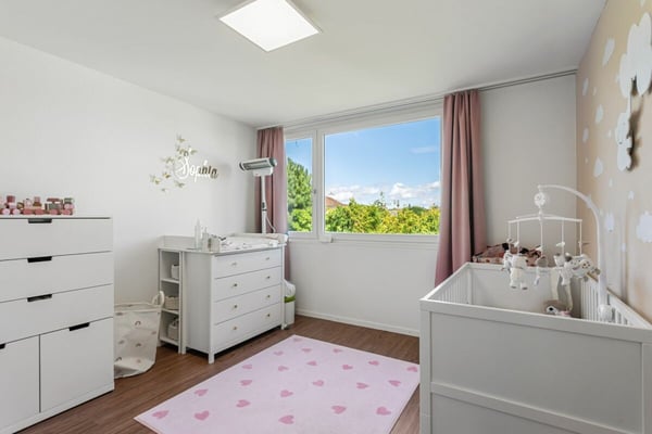 Modernes Familiendomizil mit Seesicht und Garten 18