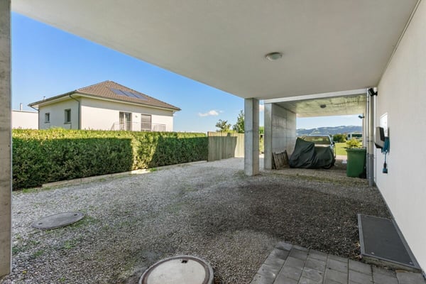 Modernes Familiendomizil mit Seesicht und Garten 31