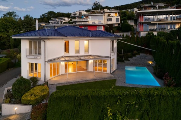 Villa mit traumhafter Seesicht und Aussenpool 4