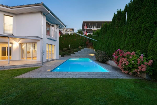Villa mit traumhafter Seesicht und Aussenpool 5