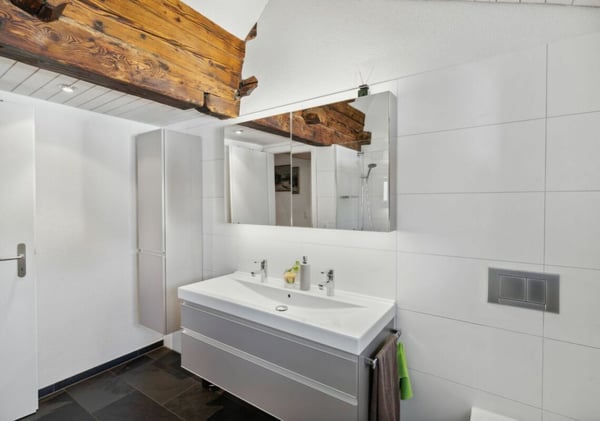 Einfamilienhaus mit Einliegerwohnung und Studio: Ideal für Eigennutzung, Kapitalanlage oder beides 8