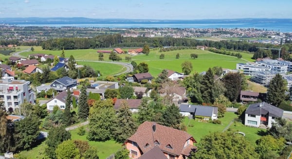 Einfamilienhaus mit Einliegerwohnung und Studio: Ideal für Eigennutzung, Kapitalanlage oder beides 2