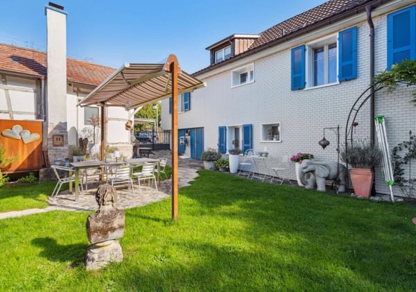 Einfamilienhaus mit Einliegerwohnung und Studio: Ideal für Eigennutzung, Kapitalanlage oder beides 21