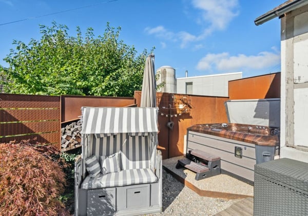 Einfamilienhaus mit Einliegerwohnung und Studio: Ideal für Eigennutzung, Kapitalanlage oder beides 19