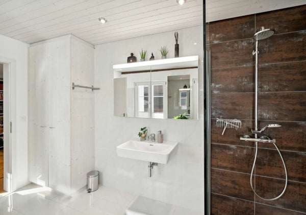 Einfamilienhaus mit Einliegerwohnung und Studio: Ideal für Eigennutzung, Kapitalanlage oder beides 15