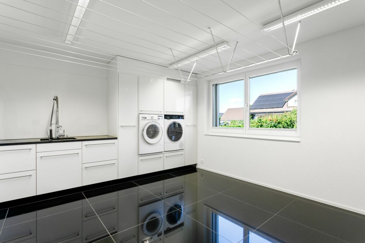 Moderne Luxusvilla mit grosser Tiefgarage