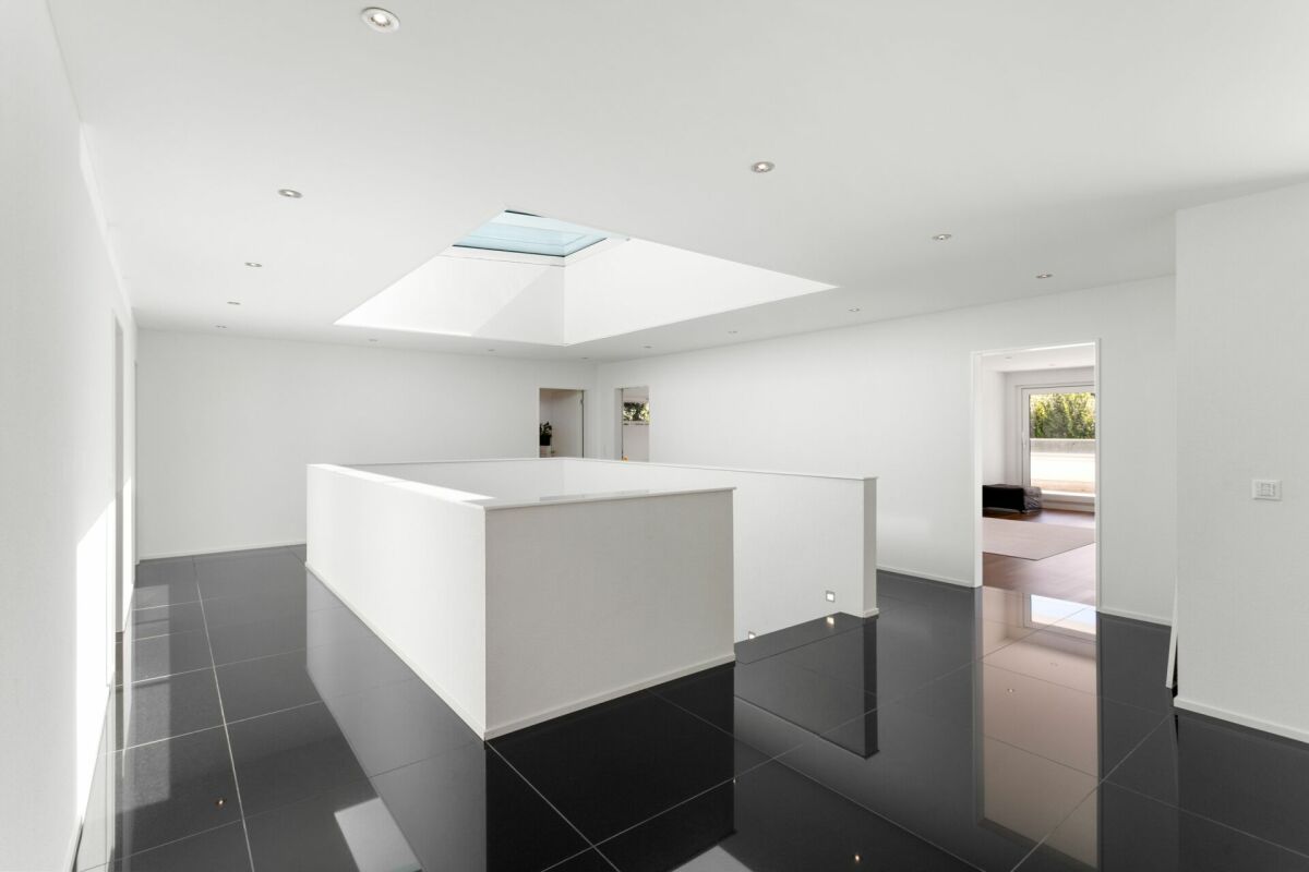 Moderne Luxusvilla mit grosser Tiefgarage