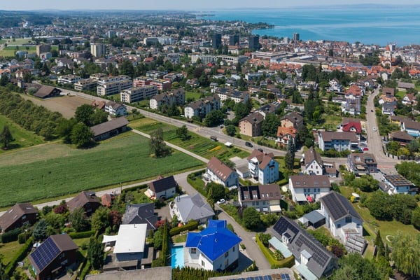 Villa mit traumhafter Seesicht und Aussenpool 30